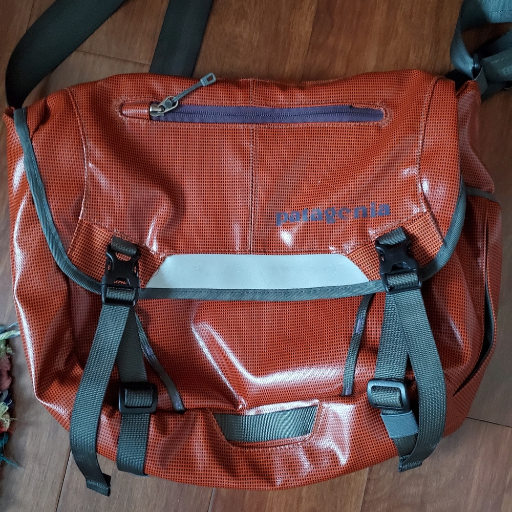 Patagonia  messenger bag